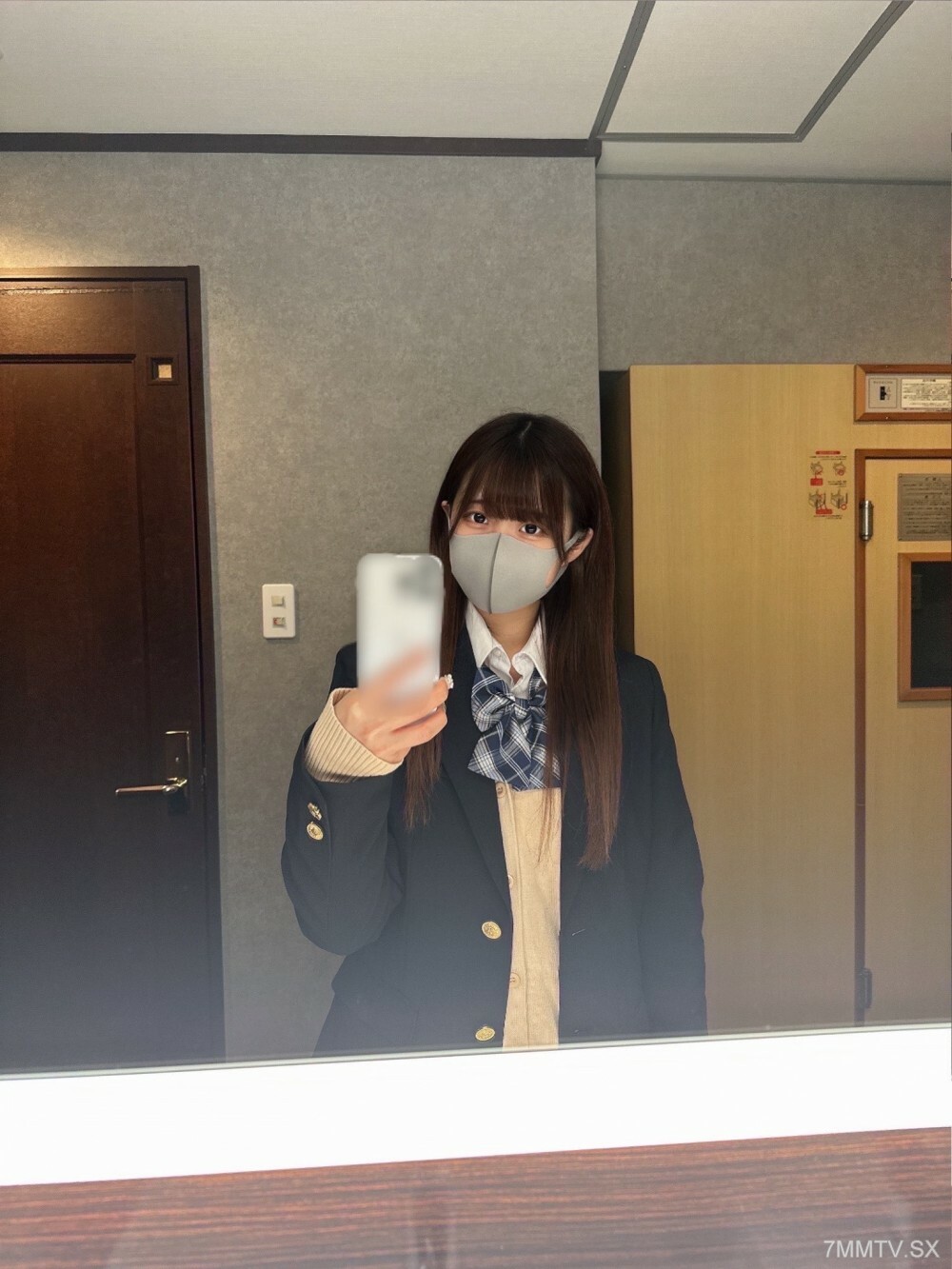 FC2-PPV-3301532 【仲夏夏季特价！ 】 【超级危险的工作*永久保存版】末日到了！ ！奈子美少女真正的朋友！偶像部门！超凡之美○女禁！绝不后悔