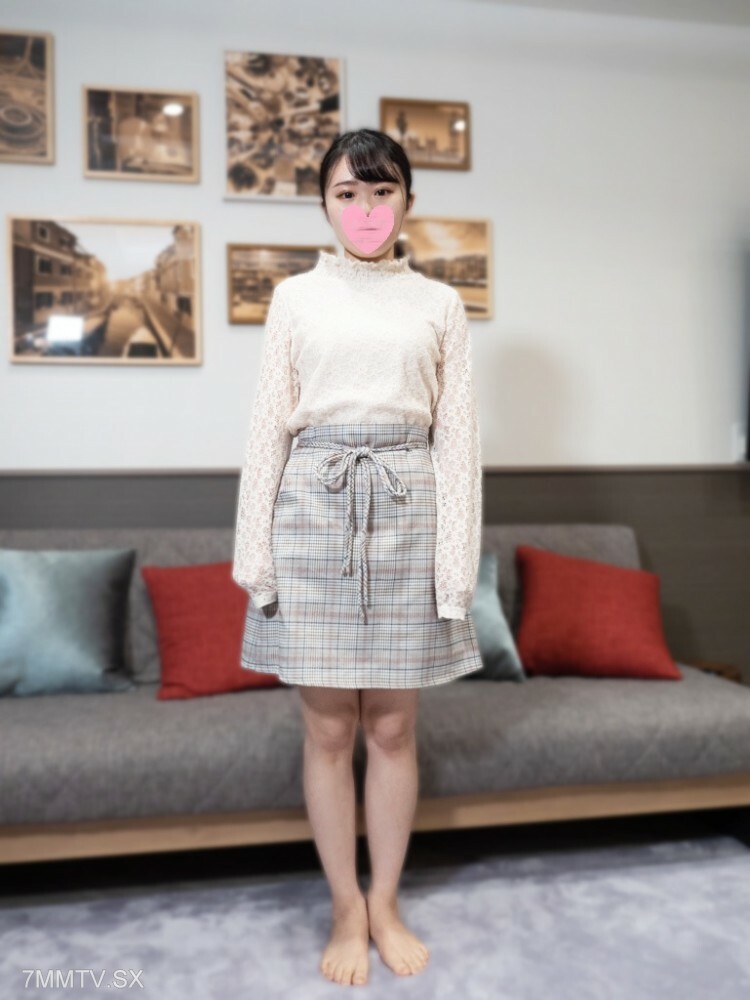 FC2-PPV-3228979 利落憨厚的小姐姐，口语初学者。低级decachin表情令人恶心，但第一个挑战是长期交往