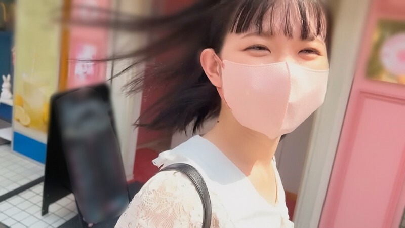 FC2-PPV-3175994 *首发限量*【纯情/清纯女友】E罩杯美巨乳娃娃脸少女18岁“看我们做爱！”