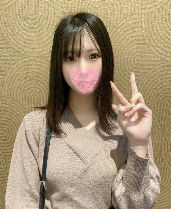 FC2-PPV-3172351 1/30 限定 2980 → 1980 [高挑/美腿/苗条] 一个拥有所有三节拍的姐姐在她的第一个奇闻趣事中向我展示了不安的外表。