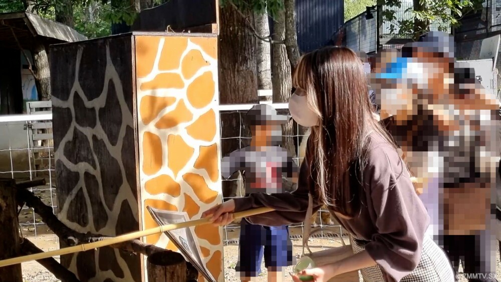 FC2-PPV-3152702 【个人】18岁的大事务所配音演员。即使出道决定了，勇气的决定却被生活所困扰。 .大量的阴道精液牢牢射入被大鸡巴操弄的超敏感阴户。