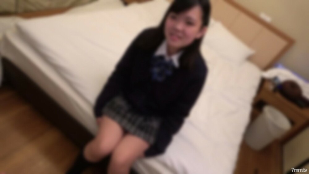 FC2-PPV-2876193 [*早删] 一个刚进入一个太危险的活跃学校的少女。一张可爱的脸，有著纤细的G罩杯巨乳和即使在成长中也似乎被吸吮的清纯眼睛。第一次体验大量阴道射精，带著痛苦的表情。 FC2-PPV-2876193