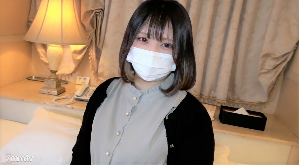 FC2-PPV-2828637 [否] [OFF 到数量有限的 980pt！] 一个小可爱的偶像脸，身高 148 厘米和最小的身体。-2828637