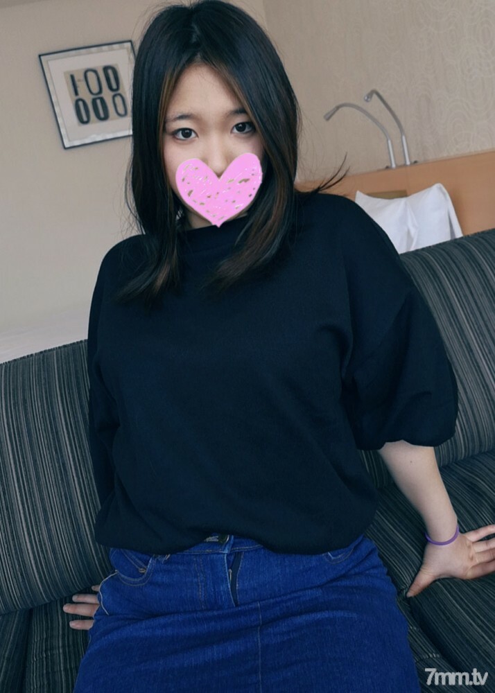 FC2-PPV-2805662 【非个人摄影】Yuri 〇n Leto 〇我是个长得像Iva的开朗女孩~好扭扭捏捏的，但请不要惊讶！ ！！店员/嘉穗（22岁）FC2-PPV-2805662