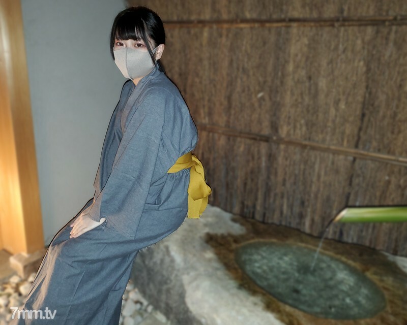 FC2-PPV-2778185 * 100多* 隐藏巨乳JD，兼职在客栈加油FC2-PPV-2778185