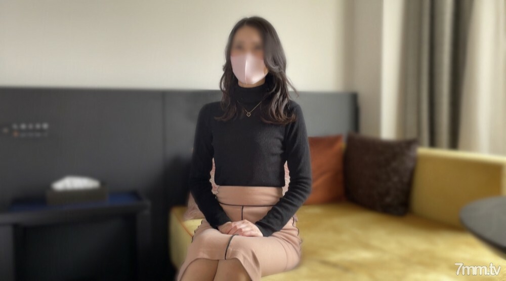 FC2-PPV-2683196 真正活跃的主要 CA 降临！第一次用翻译的前选美SSS级美女！风格出众！出色的灵敏度！我受不了在路上偷偷取下橡皮筋偷偷冲到阴道射精的表情。