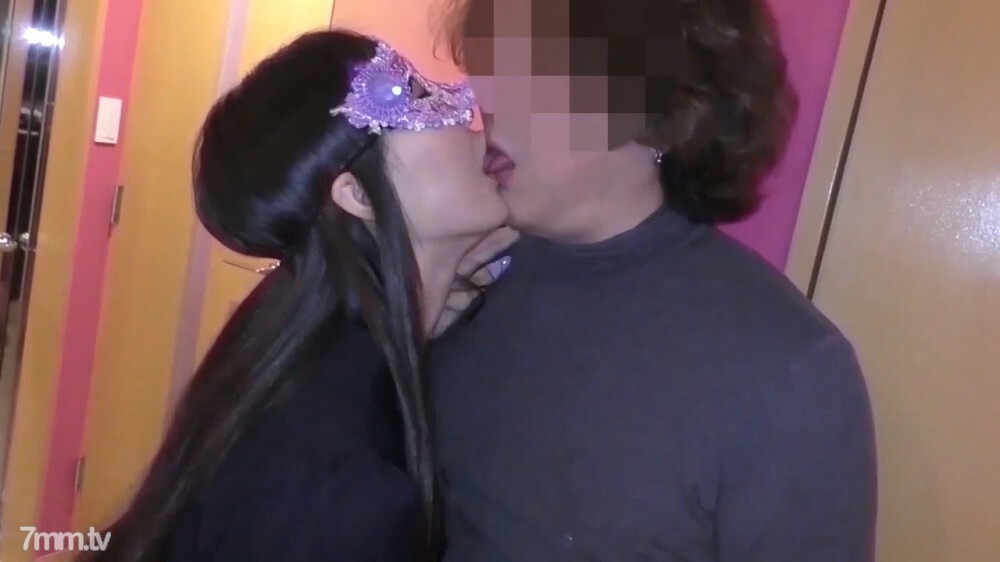 FC2-PPV-2660163 [个人拍摄/中出]被父亲的鸡巴迷住的26岁美甲店经理①