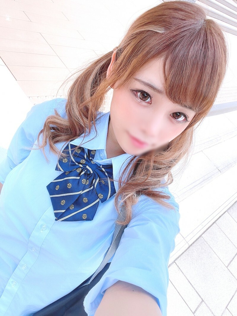 FC2-PPV-2518290 [外观] 宅男友好 Yurufuwa Gal J 从车里的口交中带入 SEX 爸爸现场奇闻趣事数据泄露 [JxK]