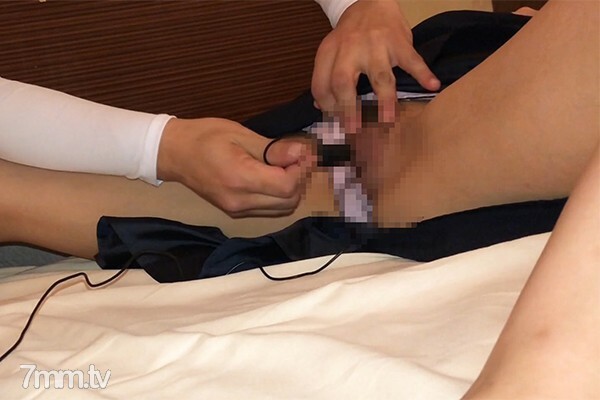 FC2-PPV-2454087 * 限时1930pt → 930pt [未经审查/中出] 风格突出的年轻妻子和W 事件。穿上我妻子想扔掉的裙子并播种