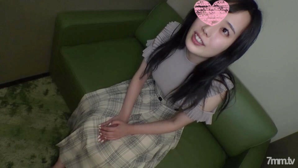 FC2-PPV-1977836 JD正在学习成为一名幼儿园老师。我激发了完美女孩的母性本能并进行了阴道射精♪