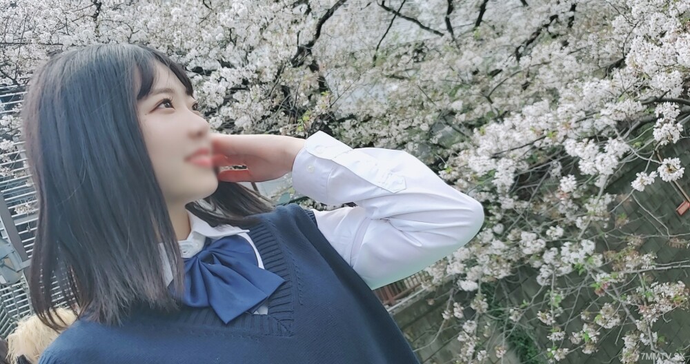 FC2-PPV-1920886 [完成光明阶段，开始！ ！ ] 18岁现任◯少女◯学生！无辜的白丝美女◯女人的阴道射精两次！ ！