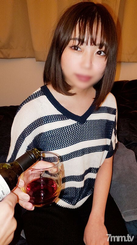 FC2-PPV-1893352 [流出]#白皙巨乳前赛夫勒。奇闻趣事作为秘密只为两个人在家里喝酒后阴道射精。