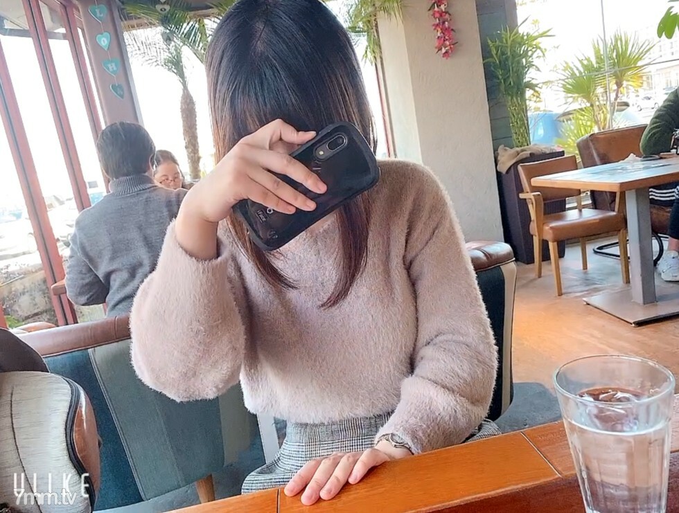 FC2-PPV-1692819 [未经审查] 搭配匹配的应用程序。修长的巨大乳房在你的脸上看起来不好看。