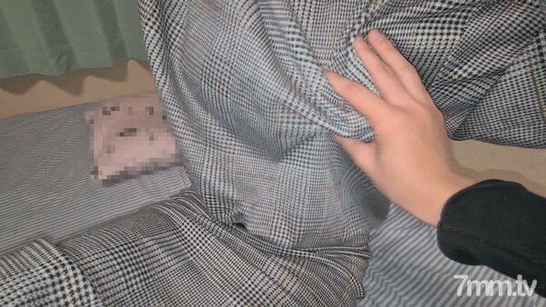 FC2-PPV-1643460 [奇闻趣事] 外遇伴侣的超厚棒与阴道射精后回家的丈夫