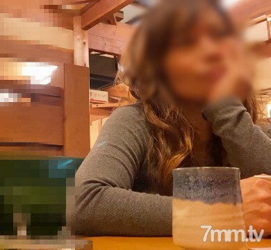 FC2-PPV-1633768 【喜欢丰满裸体的美熟女，请来欣赏过往最粗俗的丰满SEX】丰厚SEX的种子礼物被原谅了，因为我NTRed了一个前颜零食的女儿妈妈