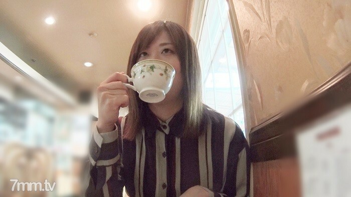 FC2-PPV-1577279 【非业馀单拍】这是我今年遇到的女人中性欲最高的……我想知道是不是我老公把我卖了，让我不情愿地做了一份大兼职……我以为我完全疯了！令人垂涎的服务荡妇的太可怕的女牛仔和口交在一系列的第三轮 3 暨射击！