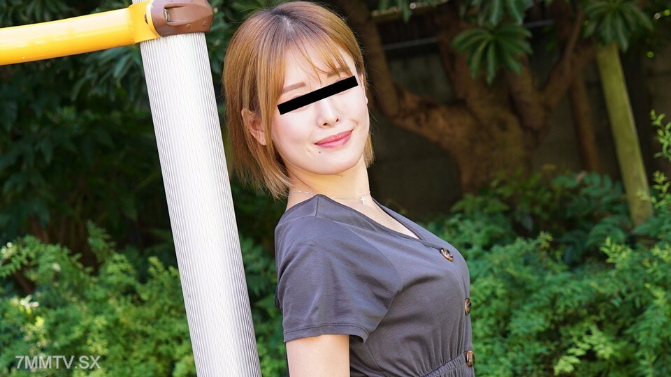 042724_100 和一个可爱的已婚女人