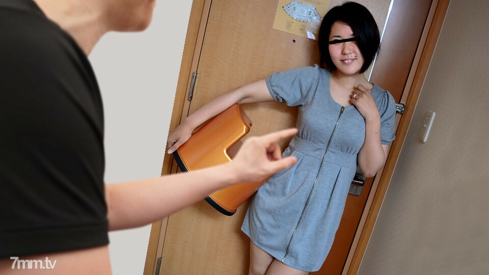 090822_701 带一张淫荡的椅子！嘴上有颗性感痣的产妇