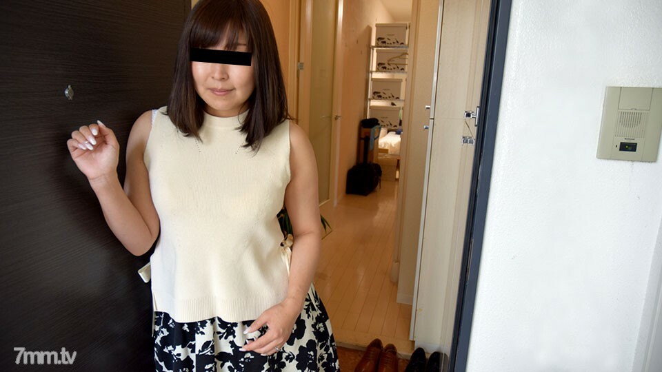 030818-232 已婚妇女的家庭马鞍~男人的精子在丈夫的枕头上~