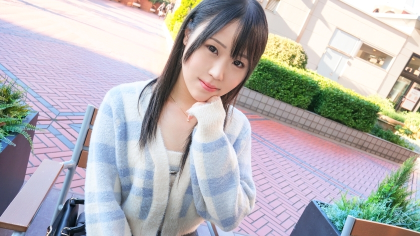 SIRO-5263 【天真中的天真】隔著萤幕都能感受到紧张感的访谈。但一旦性爱开始，皮肤白皙的 Z 世代美女就无法抗拒这种快感，享受一段时间以来第一次性爱的融化感觉。 “第一次有这么好的感觉。好像已经结束了（笑）” 外表是娃娃脸，内心却是个变态。在这里你只能看到她阴沉淫荡的样子，虽然害羞，却很享受其中的快感！ 【初拍】AV线上申请→AV体验拍摄2161