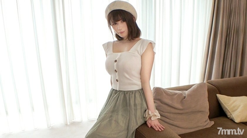 SIRO-4236 [第一枪] [自然情色鞭] [Muu .. 不..！ !! ] 一个漫画家的蛋，她美丽的白皮肤看起来很色情。她对弗兰克说可爱的话.. 网上AV应用→AV体验拍摄1312