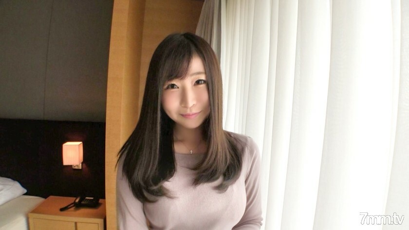 SIRO-4049 【第一枪】【美屁股公交指南】有香味的美屁股公交指南。如果您将 T 型靠背移动并插入爱汁溢出的地方.. 应用业馀，第一次 AV 拍摄 125