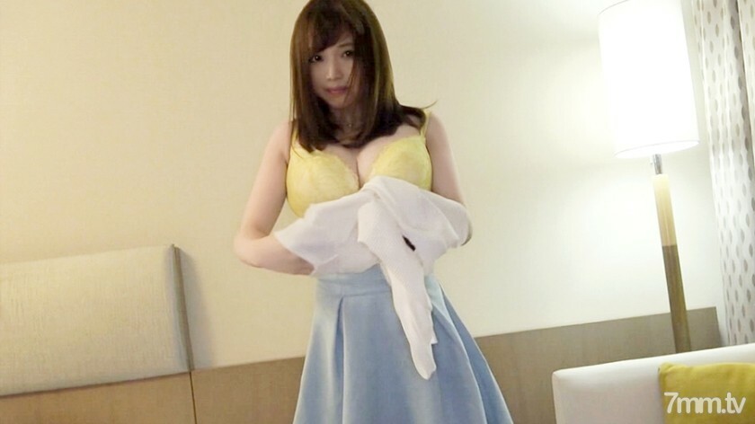 SIRO-3892 【第一枪】网络AV应用→AV体验拍摄1010 Super de M总裁千金“美”有调戏欲望！乳头被紧紧地抓住并用ahegao感觉，第一个深喉兴奋地泪流满面♪暴露了很多从整洁的外观无法想像的淫荡♪