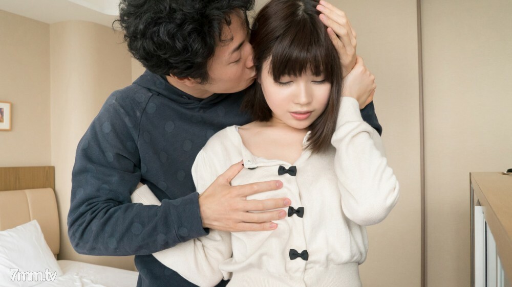 372-YURINA-01 我兴奋得浑身是汗。舔与朋友 SEX / Yurina