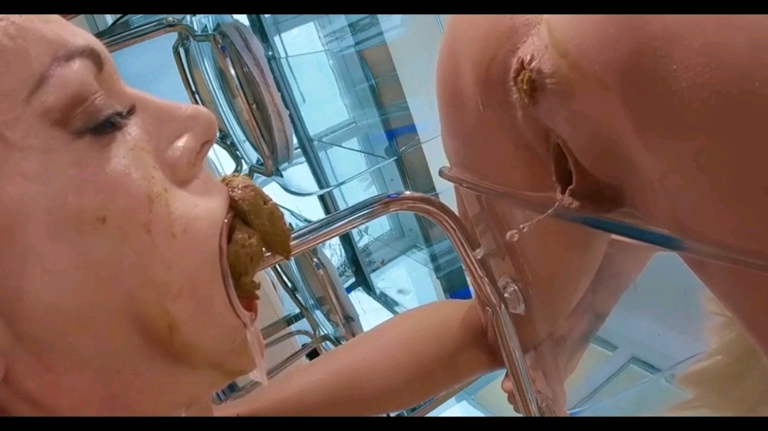 两个变态妹子相互吃对方拉的黄金