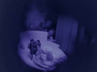 大学生相约宾馆，互舔模式开启，女生一看就是老手