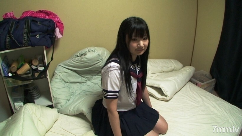 BOUGA52 在GIRLS&amp;BOUGA SNS上随便玩的Paipan JK的口交脸和土屋涛非常相似，所以在口交面部拍摄后没有立即停止完全勃起，所以我让他忘记了所以我泄露了它并进行阴道射精。