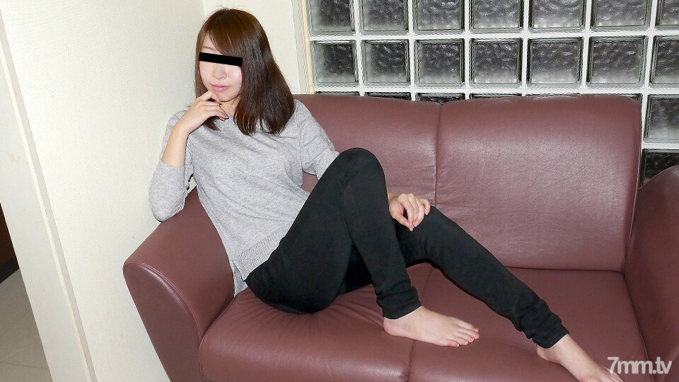 120519-01 干净整洁的女孩的饼