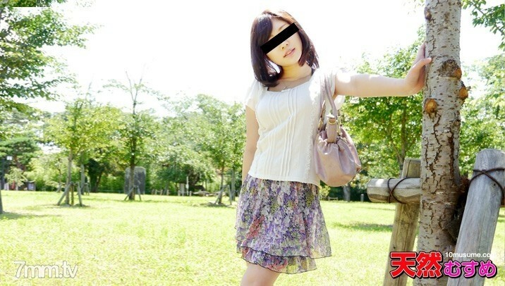 MUSUME-112614_01 剃光臀部活跃女大学生！ - 井川あすか