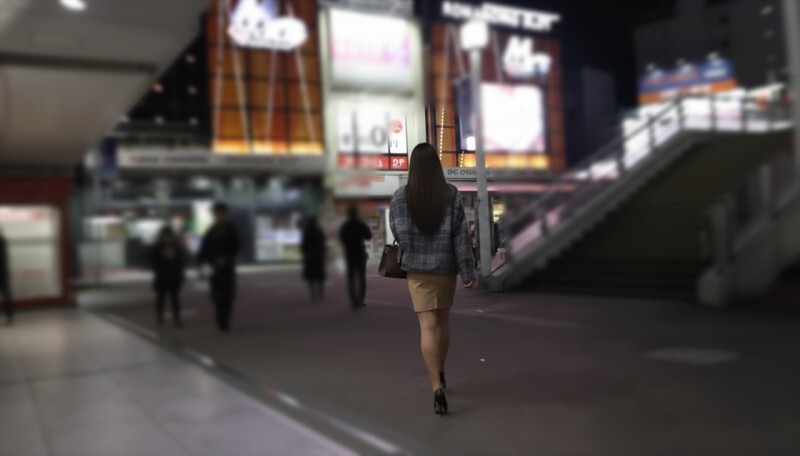 FC2-PPV-4807822 【初次拍摄】半上流苗条已婚妇女芮（28岁）平时很安静，但被舔舐时，却发出“啊…！”的声音。她体质敏感！剃光的阴部抽搐，腹部凌乱，最后在口中射精→吞咽并清理口交