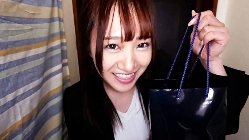 FC2-PPV-4797413 【Hono酱/女神】一位身材丰满、性欲旺盛的女神降临到一位资深企业奴隶的家中！她服侍他，让他高潮迭起！