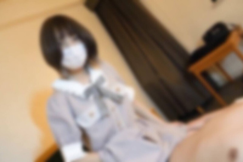 FC2-PPV-4722992 *仅限18日前首次享有78%折扣*【素人个人拍摄】【无码】【3p】舔阴/玩具游戏/生吃/连续中出/身心娇嫩的18岁成为变态的猎物！ ！