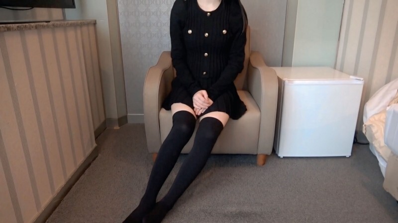 FC2-PPV-4639773 [无删减] 瞬间的表情实在太好了，身体敏感到极致，简直要疯狂射精了！正如我第一次见到她时所预料的那样，她是一个对性很顺从的美丽女人。