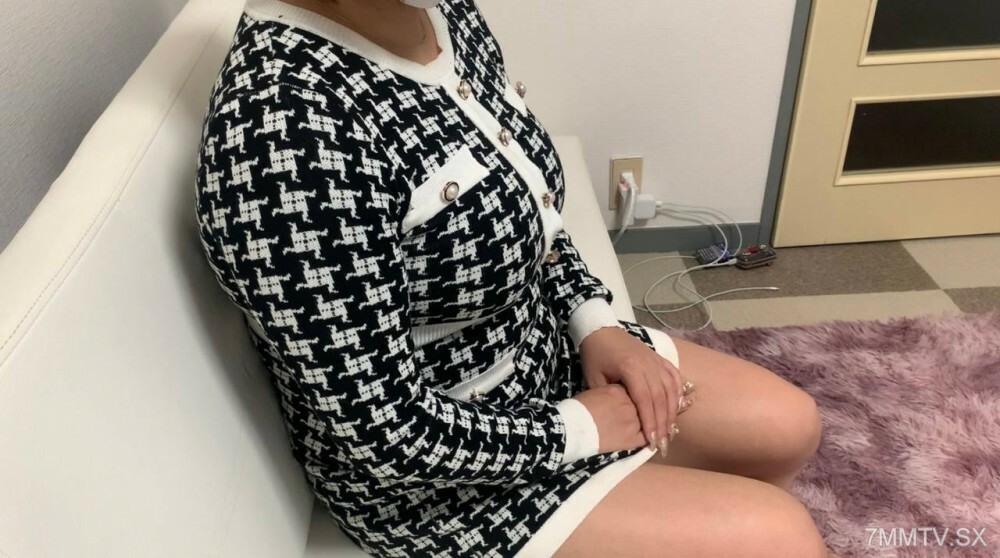 FC2-PPV-4545675 21岁老鞭H杯童日式原始性爱！