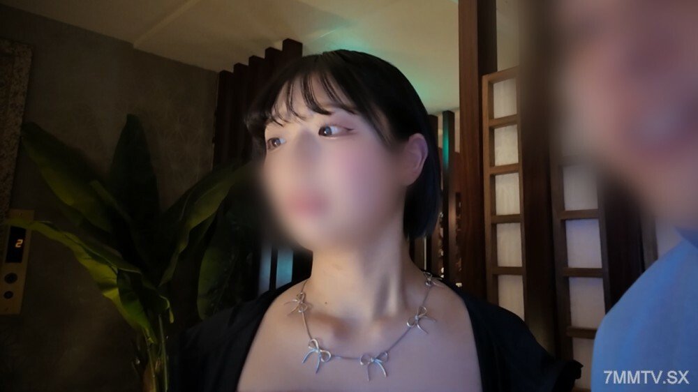 FC2-PPV-4534527 受多云潮流影响。塔坦，18岁。电子牛鱼确认收货！第二次入侵，无法无天的入侵。 *环9-18