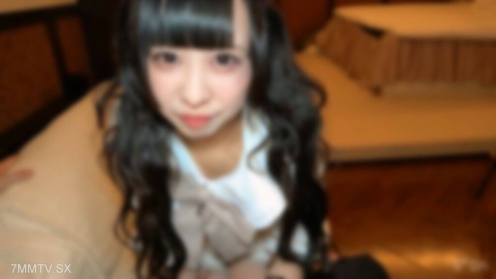 FC2-PPV-4533128 可爱的小女孩**，就像偶像一样！日食期间，紧急入侵即将来临！高品质自然卧款式为一组⤴高品质黄金