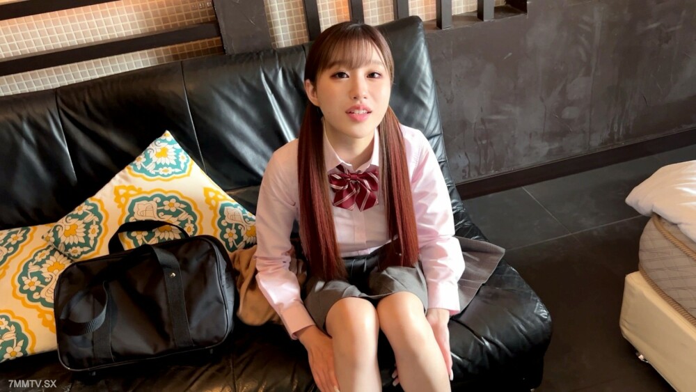 FC2-PPV-4201883 外观【个人写真拍摄】厚脸皮红发妇人和小孩自慰分体_那是一个优秀的年轻女孩，在特使中出后，她有大大咧咧的态度，干净的嘴巴等等。