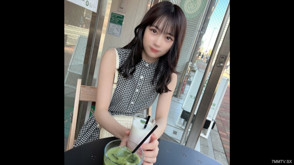 FC2-PPV-3818246 第一轮成功！ ！ 1980点限量9/25！ ！今年春天18岁的白人小姑娘，一个可以看她一眼的大学生！ ！用力短距离，深入未成熟的身体，持续射精！ ！