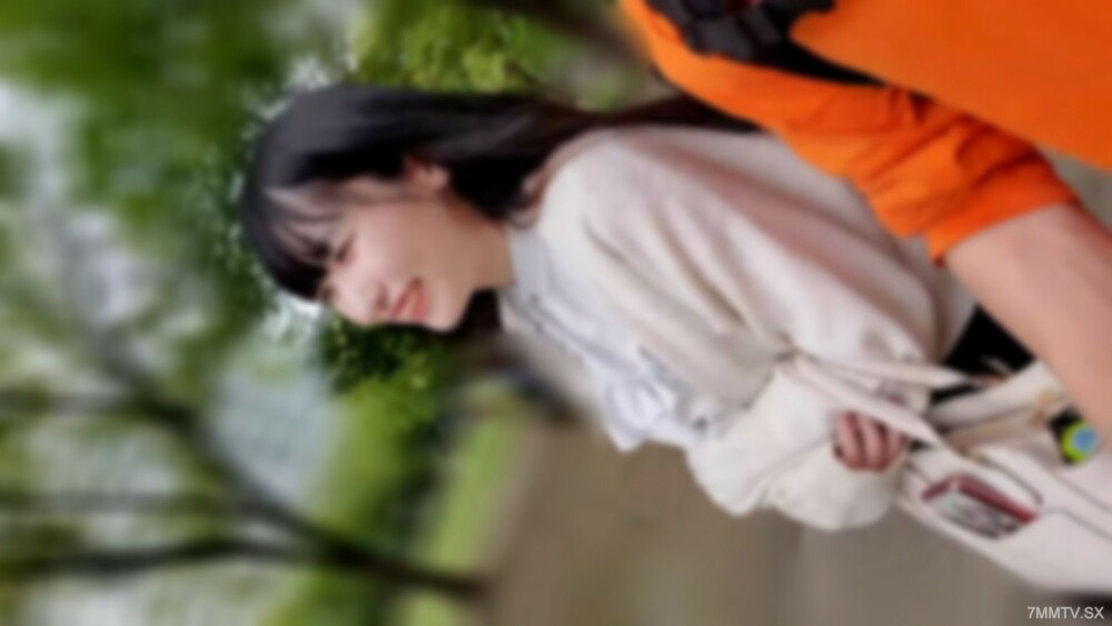 FC2-PPV-3613098 G白杯修长美女，一对尖牙可爱。 “目前，行业发展状况良好。 。