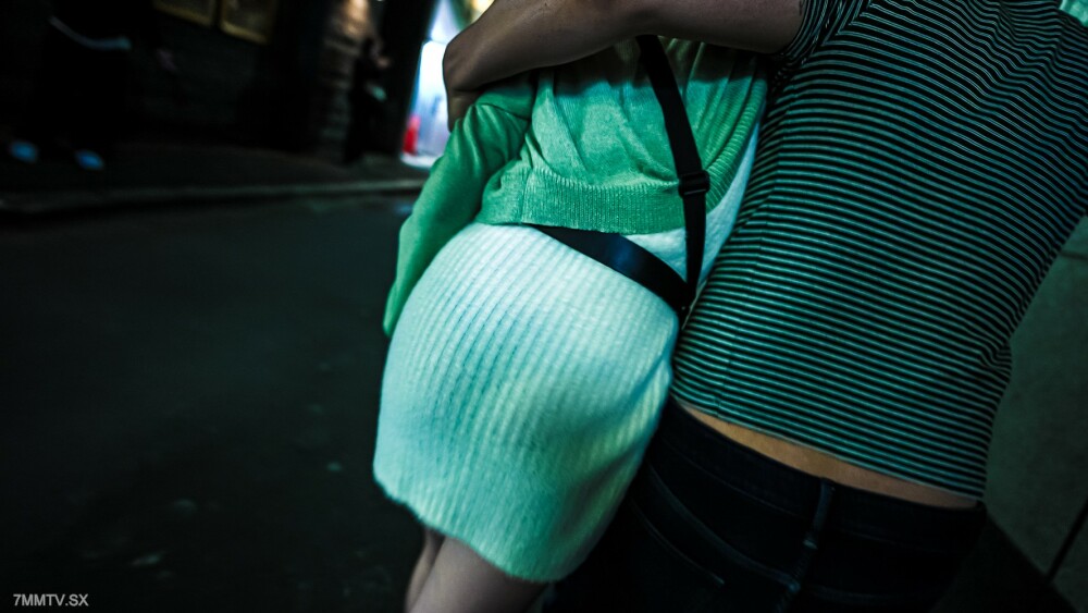 FC2-PPV-3546758 收集路上的强奸